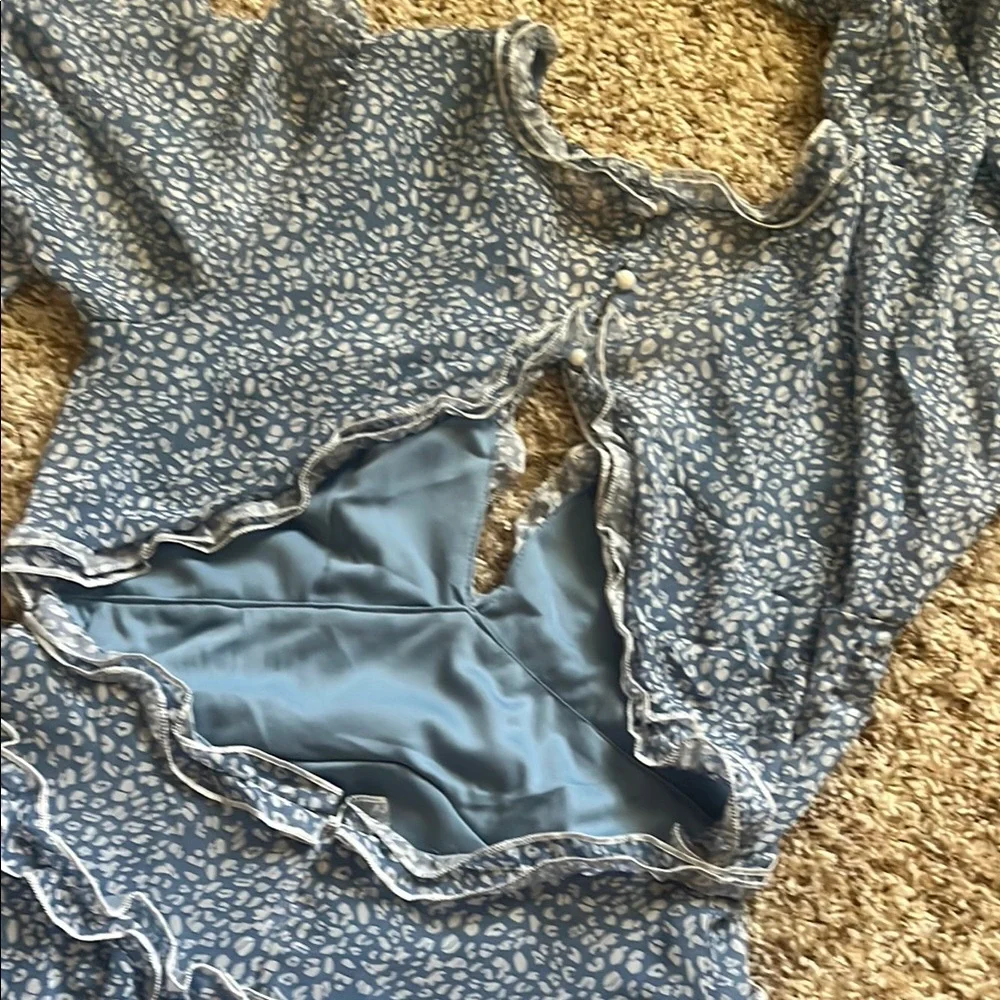 Blue Dress - Picture 2 of 6